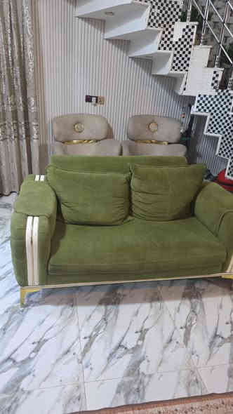 تخم قنفات كلش قويات نضيفات سعر 500بيهن مجال مكانهن بصره حي المهندسين. ***********
