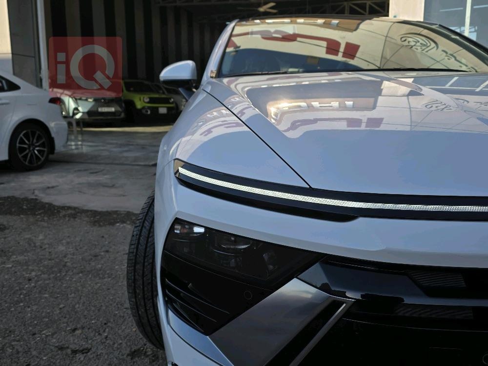 الماجد موتورز
هيونداي
سوناتا, 2025
سلندر: 4 سلندر
محرک: 2.0
السعر / اتصل بنا
الكاميرا الخلفية - سقف بانورامي - التحكم على المنحدرات - مستشعر وقوف - تبريد المقاعد - بصمة - شاشة - نظام بدء التشغيل - 6 وسادة هوائية - مصابيح زينون الأمامية - المصابيح الأمامية ليد - لوحة قيادة رقمية - أبل كاربلاي - التشغيل عن بعد - رادار - شاحن لاسلكي
لمزيد من المعلومات الرجاء الضغط على هذا الرابط 
👉 https://www.iqcars.net/redirect/1040603?lang=ar
***
Rear Camera - Panoramic Roof - Hill Holder - Parking Sensor - Seat Cooling - Keyless Entry - Screen - Start-Stop System - 6 Airbags - Xenon Headlights - LED Headlights - Digital Cockpit - Apple Carplay - Remote Start - Radar - Wireless Charger
للاستفسار  الاتصال على الرقم:-

***********

أو زيارتنا:-

بغداد - البياع - الشارع الاول - الماجد موتورز

#iQCars
