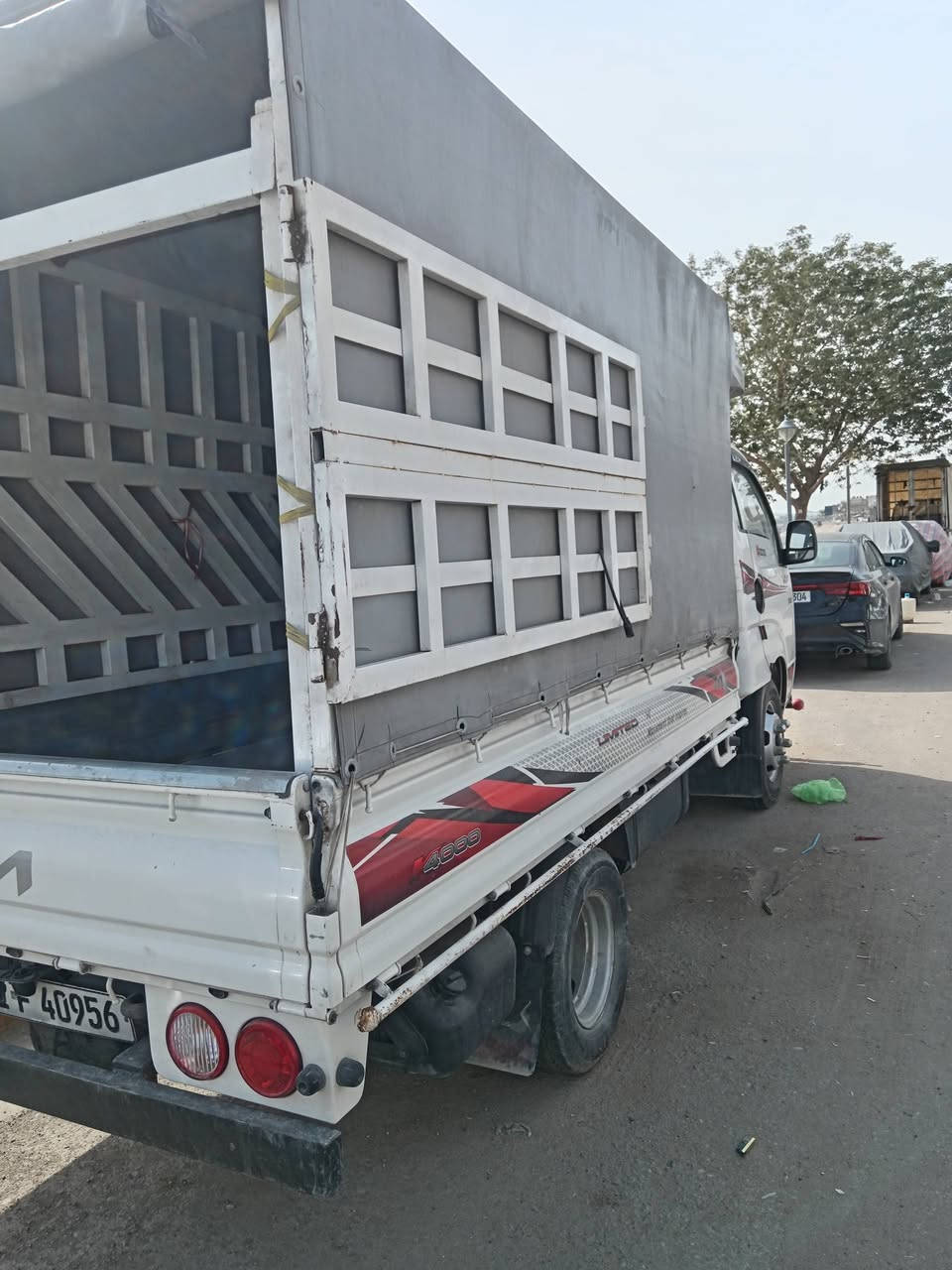 السلام عليكم 
كيا فحل 2025 بغداد باسمي ماشيه 34 محور 14 والتايرات البلاديات ضامهن وياها محجر وچادر سياره جديده بشرط مكفوله كير محرك بدي اكور رصعه صغيره باب السايق موضحه بالصوره قفل 210 للتواصل هاتف  ***********  بغداد كريعات
