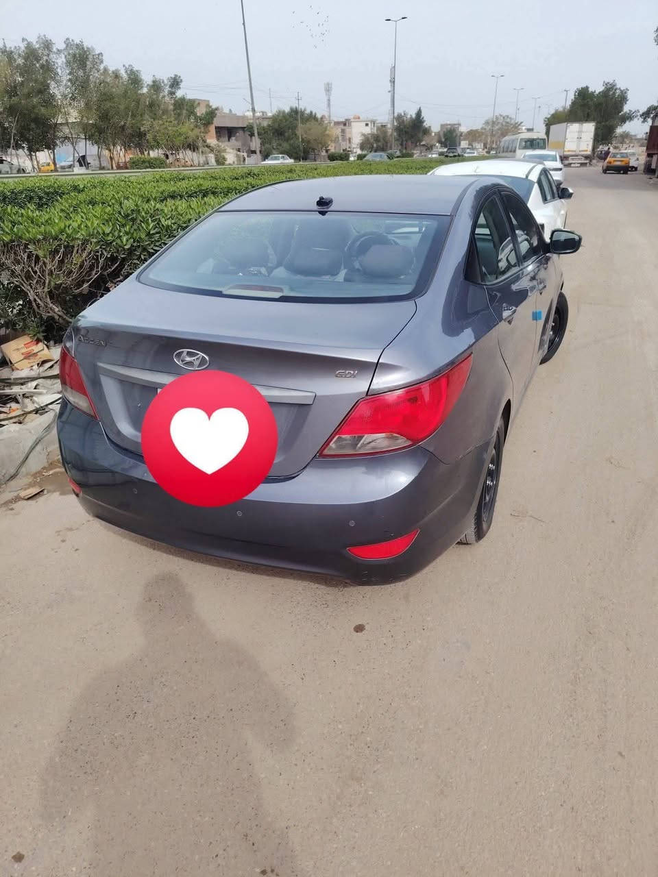 للبيع هونداي أكسنت ٢٠١٦
رقم بابل
سنويه بأسمي 
محرك 1600 GDI
كير اوتوماتيك AT 
تبريد ممتاز جداً
تدفئه ممتازه 
ضربتها  جنطه 
مكاني بغداد
للاستفسار الاتصال على الرقم 
***********
