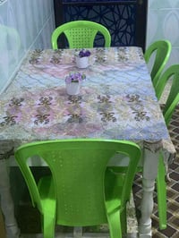 ميز طعام • ستة كراسي • جديد