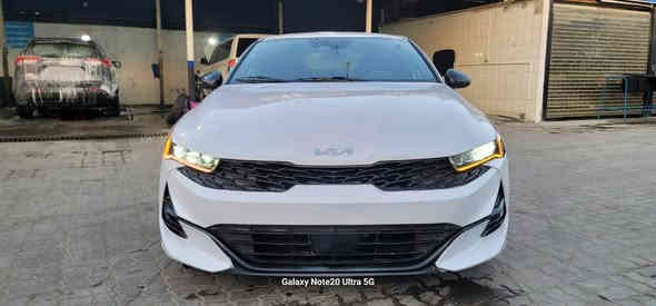 السلام عليكم كي فايف 24 فول بدون فتحة
بجم سليم . تبديل باب وجاملغ
شاصي لغد سليم

السعر مصلح واصل البصرة 140$

مشحون على البصرة سفوان
لاستفسار ***********
