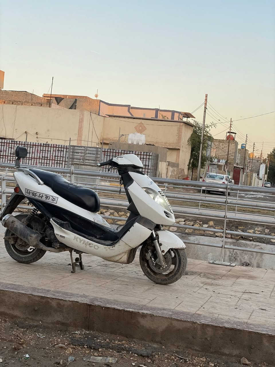 السلام عليكم درجة (گامگو)كوري درجه كلشي شغال بيها وقويه المكينه ما مفتوح برغي بيها بس اكو شغله بسيطه بلدرجه تكدر انت تسوها سعرها450 وبيها مجال مال متوزي  العنوان الحله حي الجامعه ***********
