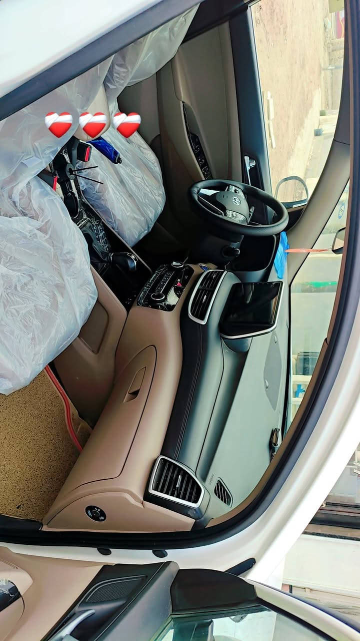 توسان للبيع موديل واحد وعشرين ماشيه سبعين ألف رقم اربيل فول بصمه وبسمي الاستفسار تصل 0***********
