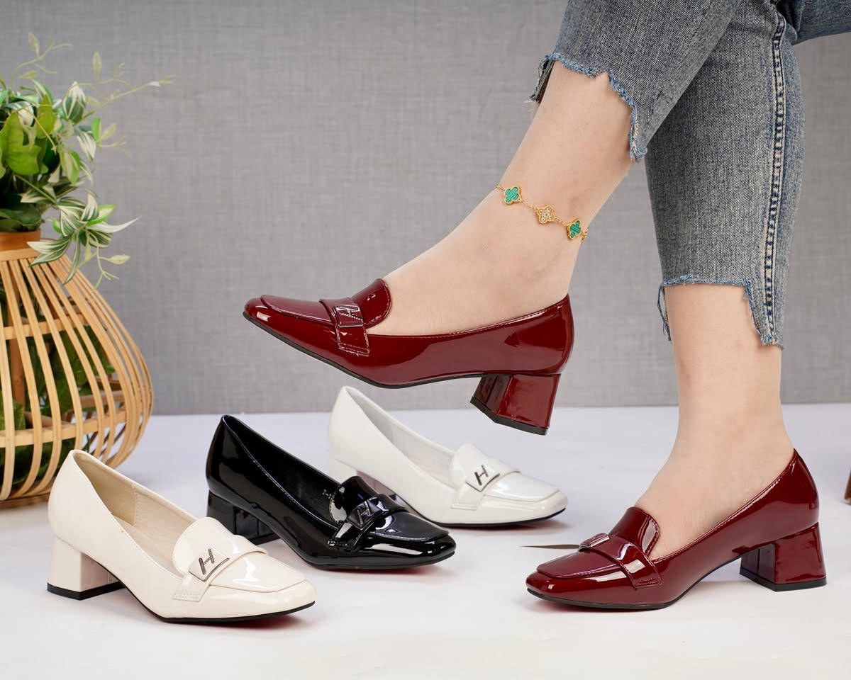 كعب عريض حديد  كميات قليله ((***********)) واتساب
