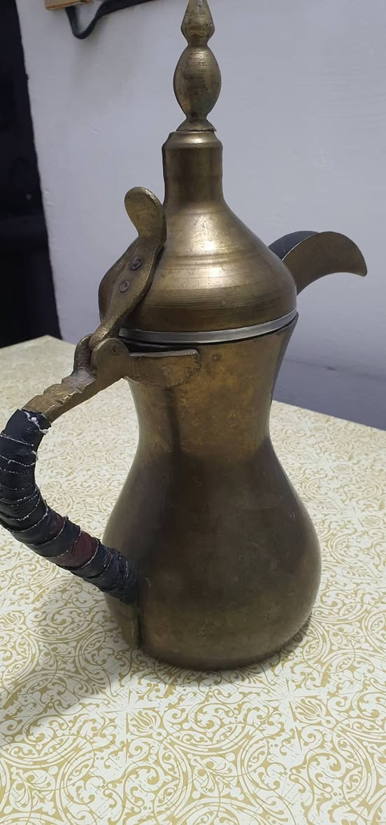 السلام عليكم للبيع دله نحاس قديمه سعرها 60 ارتفاعها 30سم


**إذا كنت صاحب هذا الإعلان وتريد حذفه لأي سبب، رجاءا أرسل رسالة إلى الدعم الفني**