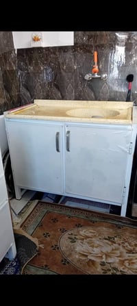 كاونتر للبيع ١٧٥ الف وبي مجال للاتصال ٠٧٧٠٨٨٩٤٨٦٩