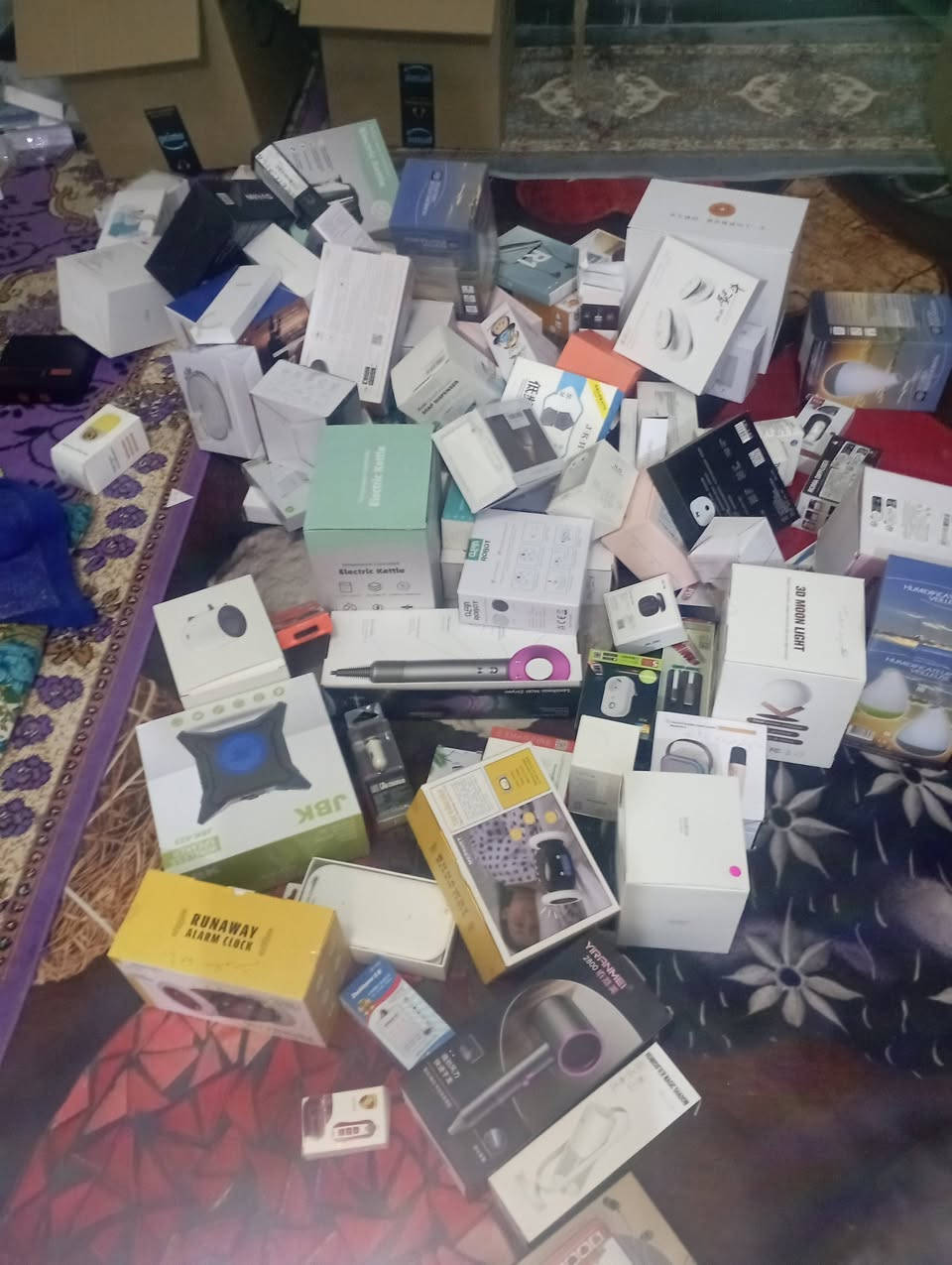 مزاد على ٣ كراتين الكتروني 
اعلى سعر ابيع 
والرزق على الله


**إذا كنت صاحب هذا الإعلان وتريد حذفه لأي سبب، رجاءا أرسل رسالة إلى الدعم الفني**