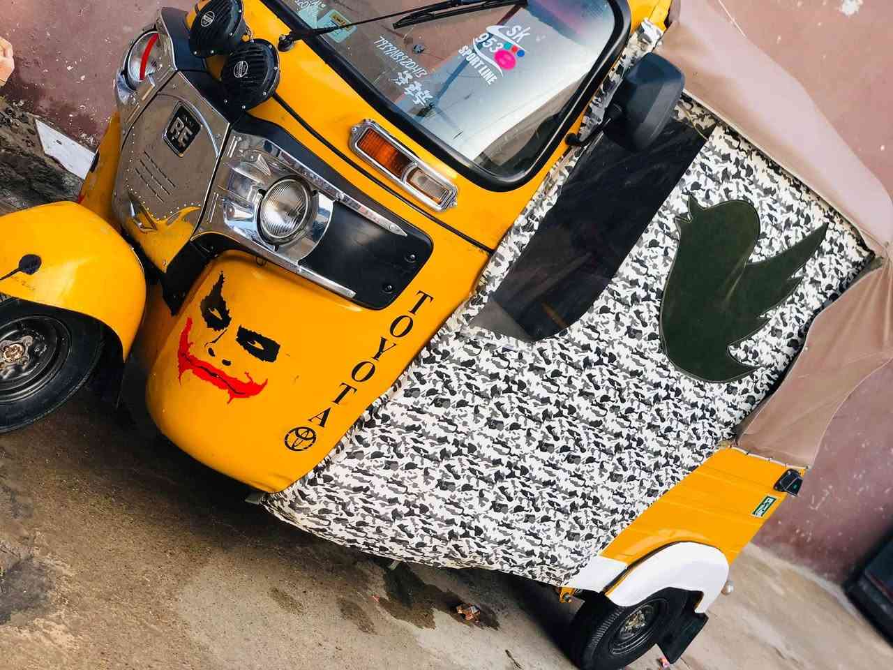 للبيع تكتك موديل 2020 بحالة ممتازه جداً صبغة جديدة
البيع مليون ونص مستعجل جداً جداً عالبيعه
للتواصل 
***********
أو
***********
