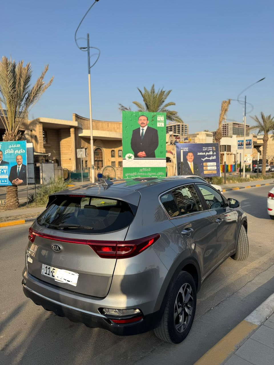 بسم الله الرحمن الرحيم 

السلام عليكم 

للبيع كيا سبورتج موديل 2020 
السياره رقم بغداد ماشيه 44mil الف ميل

مواصفات السياره :

١- شاشه كامره 
٢- فور ويل
٣- لايت لد نهاري 
٤-تحكم ستيرن جهتين
٥- تبريد قطعتين
 
ضرر السياره كما موضح بالصور 

تبديل وصبغ البنيد والجاملغ الايمن 
🍃اريباك سترين فقط 

وتعديل باب السايق وصبغه
والباب الخلفي صبغ اثر شخوط أثناء النقل 

التصليح درجه أولى على ايدي كصيتها من امريكا

السياره بعد احلى من الصور ونظيفه كلش

السعر 🍃 152 🍃

مكانها بغداد 

للتواصل الرقم 

***********
