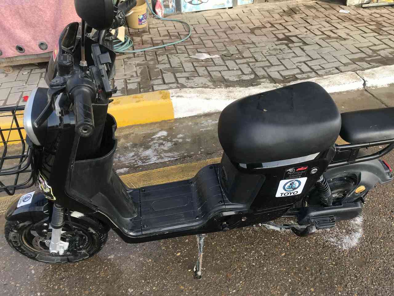 سلام عليكم دراجة شحنR9 للبيع 
نضافة كما موضح بصورة متكونة  من خمس بطاريات  عنوان تحرير خدمات عمار لتبريد سعر 450الف  وبيها مجال 
اتصل على رقم ودلل ‭0773 653 9794‬
