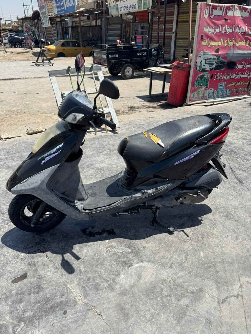 السلام عليكم بريز مال رمبه دراجه تخبل صارلها شهرين بشارع سعرها ٥٥٠ بيها مجال قليل مكان بغداد حي اور الرقم *********** ماكو هيج سعر 🤍
