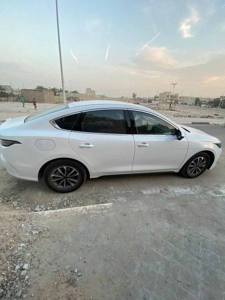 ( مكلف بالنشر اتصل ع الرقم واستفسر مااجاوب خاص )
بي وادي دستروير 2025 ابيض بيع او مراوس رقم بغداد استقطاع مباشر  باقيله سنتين ونص شرط وكاله بأسمك  كفاله عامه من الشخط والرصعه

السعر 117 ورقه 
وبيها مجال بسيط 
 بلكن هايبرد بتفويله تمشيك 1200 كيلو ماشية6000
 ملحقات السياره//  شاحن اصلي + منفاخ + فوم معالج تاير +كارت دخول +بصمه + مثلث + سترة طوارئ
محرك 1500 هجين تنفس طبيعي هايبرد + بانزين + شحن ذاتي + شحن خارجي
المواصفات &&&&&&&&&&
بصمه تشغيل+تشغيل عن بعد&
كير ماوس&
فتح باب كارت NFC&
تبريد قطعتين&
شاشه قلاب + كار بلي&
بكلايت ليد متصل اشاره خلفيه نشره لكزز&
لد+ اشاره ليد لايت + لايت زينون&
هاندر بريك بصمه + اوتو هولد&
تشغيل فقط لمس للبريك&
حساس خلفي + كامره خلفيه
تشغيل فقط لمس للبريك&
حساس ضغط اطار&
كروز سرعه&
تبريد قطعتين &
لايت اوتو&
كشنات جلد رياضي&
اشاير مري&
تحكم بمستوى الايت الكتروني &
ويل كب حجم 16 كروم&
والسياره مغلف الايتات نانو ومغلف ابطاين الباب لايلون اصلي + بردات شمسيه 
مكان السيارة //البصرة الزبير - المربد القديم . 
رقم الهاتف ***********
