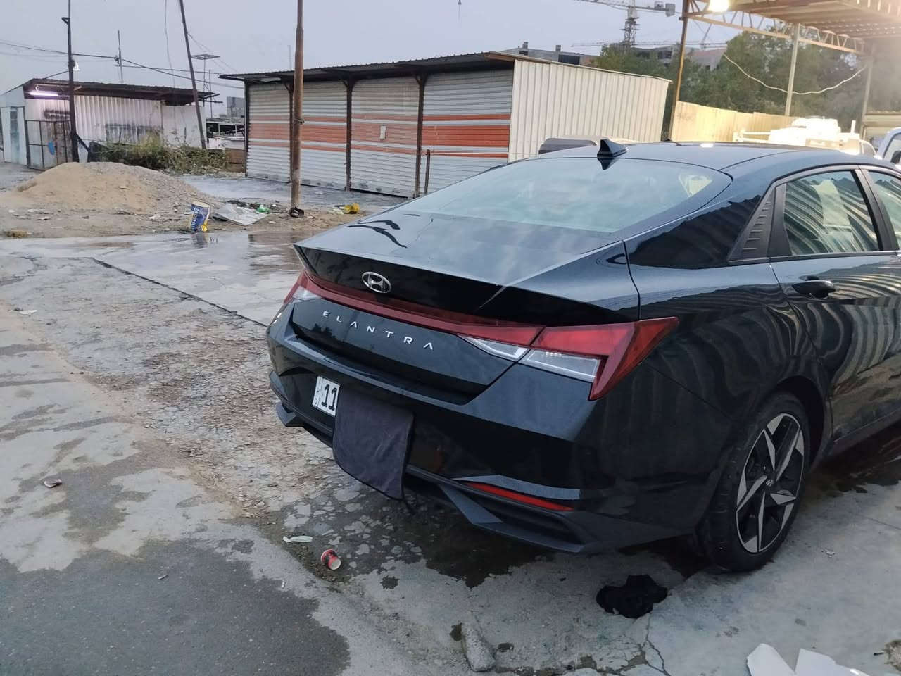 السلام عليكم الانترا موديل 23 بدون حادث *********** مكان السياره الكفئات العبيدي
