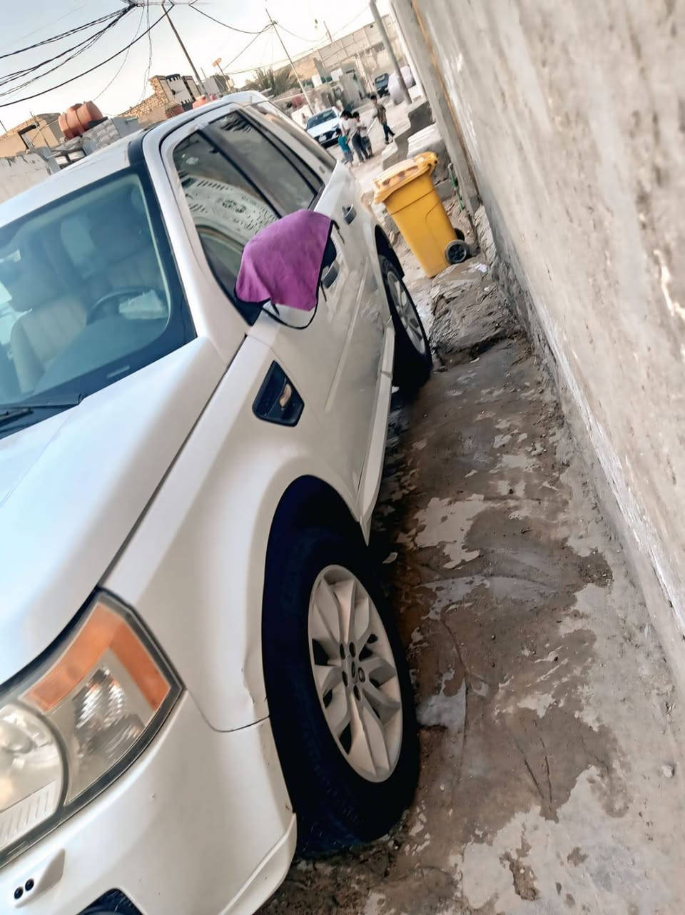 موديل ١٢ رقم دولي سنويه لغاية ٣١
تبريد ثلج محرك وگيى محوره افلون، سيارة حلوه وجاهزه
ترهم امراوس حسب القناعه النجف الأشرف أبو صخير مكان
سيارة *********** اتصل وخادمك
