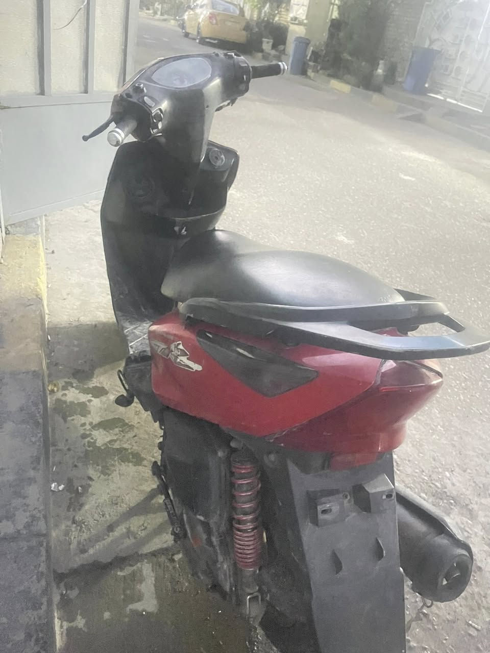 خوان السلام عليكم دراجه ماكس ثعلب ١٤٠ الدراجه جاهزه على آخر حبايه نقصهه بس تنضف الكابريتر او كلشي بيهه شغال من كهربائيات هورن سلف هندر كلشي جاهز السعر ٥٠٠ او بيهه مجال مكاني بغداد


**إذا كنت صاحب هذا الإعلان وتريد حذفه لأي سبب، رجاءا أرسل رسالة إلى الدعم الفني**