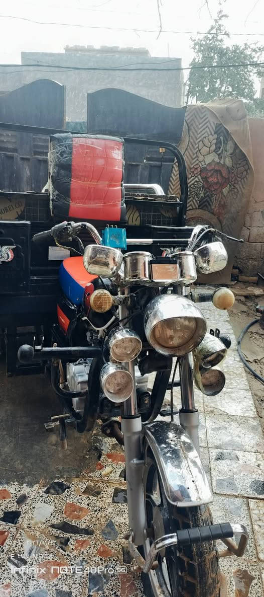 السلام عليكم ستوته 23 اوراق بلال المكان نهروان السعر 1,950، وبيها مجال وكهربائياتها كلها شغاله وطخم تواير نظيف  *********** بي واتساب
