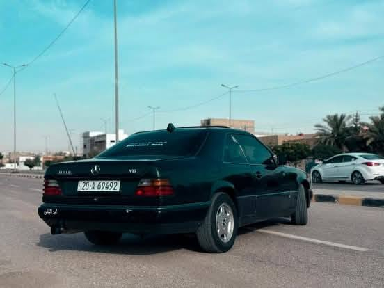 لمحبين التميز مارسدس E300 تك باب موديل 92
رقم ديالى مشروع وطني انكليزي بسمي 
كير جديد ومكينه بيها عزم يشك الكاع 
تبريد شغال ثلج ثلج 🌬️
ويل amg الماني الأصل 
اكزوز رياضي مزود بالكامل 
تحكم كراسي شغال حتى تجوت الرأس 
كشنات جلد بالنايلون 
فتحه سقف طكتيين 
جام كهربائي بالكامل 
نضام سكيورتي تفتيح وتقفيل حتى قبق البنزين والصندوك 
نضام ترحيب بلادي 
اريل على السويج 
لايت زنون 
مرايات تحكم 
السياره ما عايزه برغي شغل واطلع للسعودية 
مكاني نجف رقم *********** ما متواجد فيس 
السعر 42 وبيها مجال
