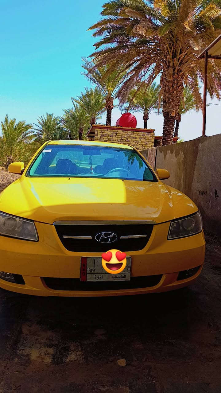 سلام عليكم عمي  سيارة سوناتا البيع بيه قطعتين بنيد وجاملغ سيارة واد خليجي كهربائية كلهن فول 4 دسك تبريد عوزه بس غاز رقمه كامل عندي الوصلات مالته بس شده  شراي ينتصل ع رقم *********** شراي بيه خير ويدالل
