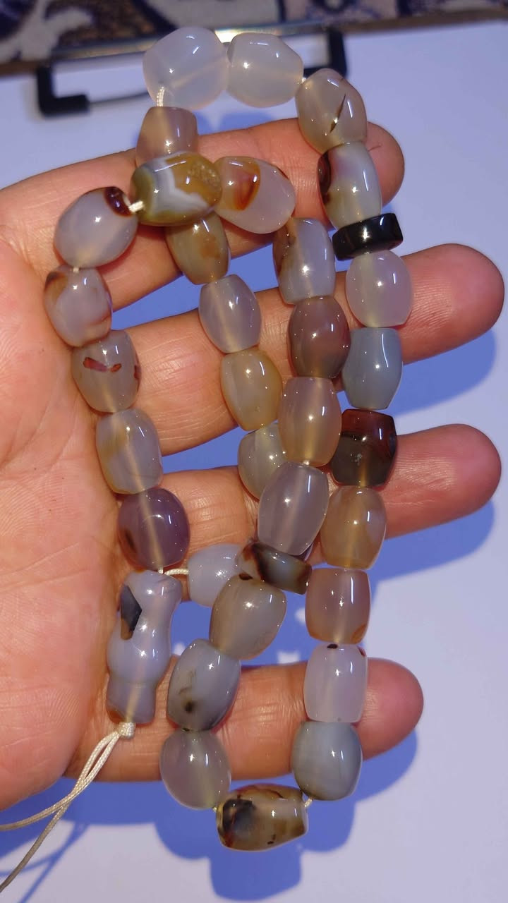 سبحة عقيق يماني طبيعي 33حبه السعر 40الف العنوان بغداد زعفرانية الهاتف *********** بغداد, العراق
