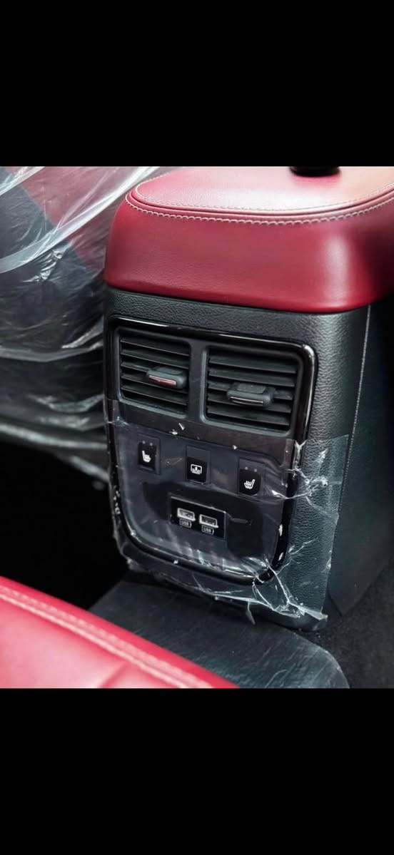 الموديل 2021 كندي
العداد. 32 ميل 

المواصفات 
بانوراما
رادار مع مانع تصادم امامي
تحذير الخروج عن المسار
نقطة عمياء
مصابيح امامية زنون مه LED.
ويل قياس 20
حساسات مع مانع تصادم خلفي 
بردة خلفية كهرباية
شاشه كبيرة مع نظام ملاحة نفكيشن GPS.
سستم صوت الياين مع سماعات بريميوم ودمام بلصندوق
مقاعد امامية كهربالية عدد 2
ذاكر لحفظ وضعيات الجلوس ميموري 
مقاعد امامية تدفة
تشغيل عن لعد
ستيرن كهرباي
تدفة ستيرن
محدد سرعة
مرايا متحسسة للاضاءة العالية
كير شفتر بالستيرن
دخول ذكي بصمة
بدون صبغ 
بيهااقل من الشبر بارد مكنتين 
هزة وسنوية جديد
مكان السياره موصل 
***********
