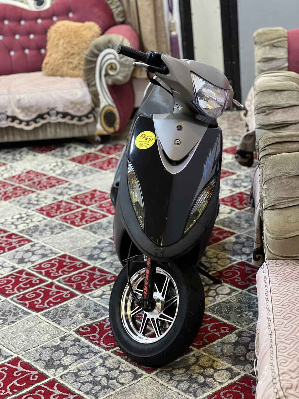 سلام عليكم عدله كارتون  كفاله من كلشي وين ميعجبك افحص صارله 15يوم من نازله من رمبه ونضافه ولملح شوفت عينك العنوان البصره جماعت المليون اعبر كبل متواجد ***********
