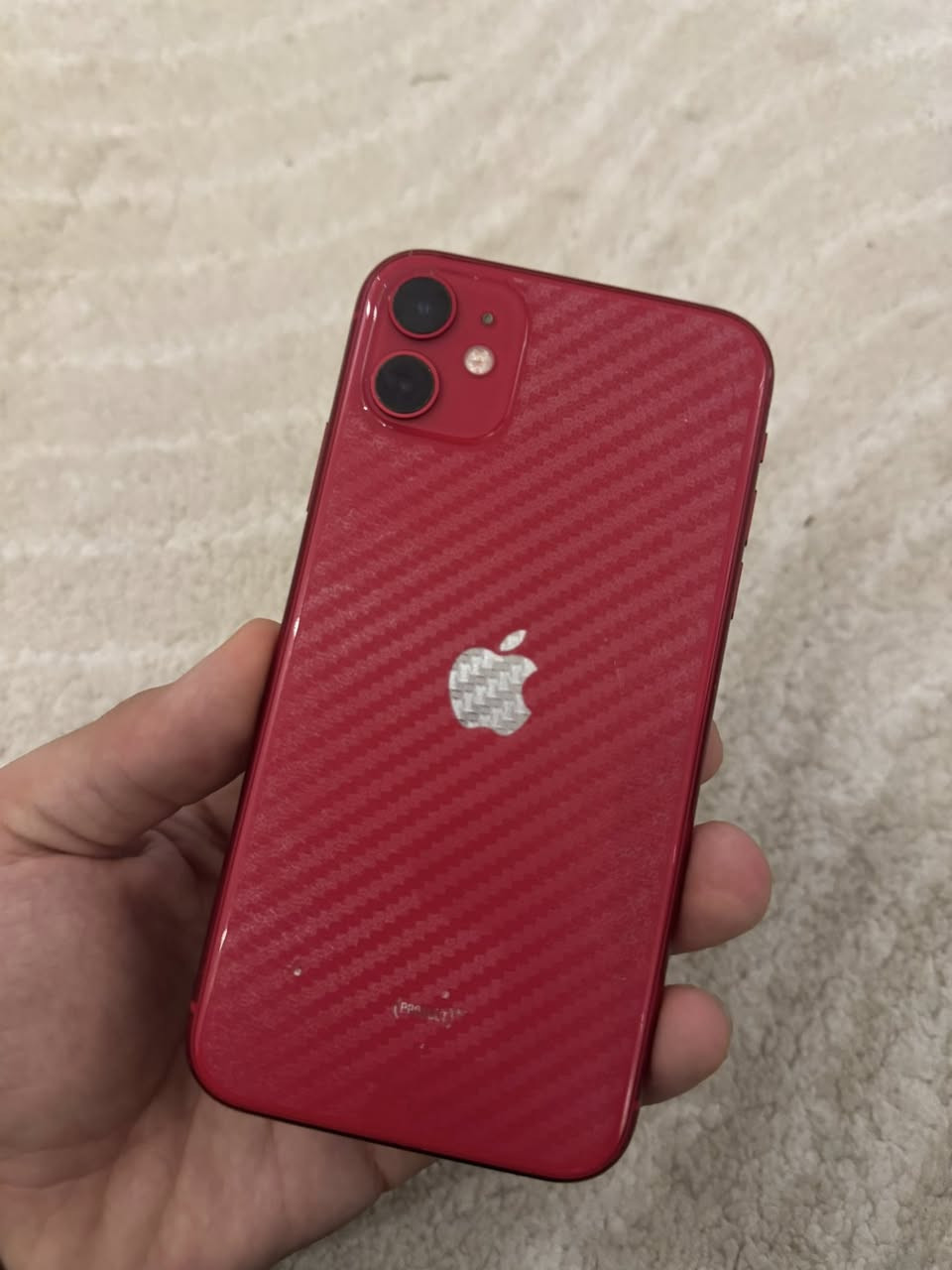 Iphone 11 عادي
بلادي مبيه شي نظيف شرط ممبدل بيه شي، 
بطاريته 85% 
نظافة فول الفول

سعره 300 بيه مجال للطيبين 
التواصل عالواتس
الرقم ***********
