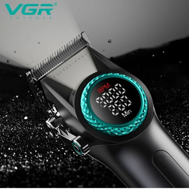 من أشهر المنتجات التي تحمل هذا الرمز، وهي ماكينة حلاقة احترافية تتميز بـ:
المحرك: قوي يصل إلى 9000 دورة في الدقيقة (RPM).
البطارية: سعة 4600 مللي أمبير، تعمل لمدة تصل إلى 300 دقيقة.
الشفرات: شفرة ثابتة مطلية بـ DLC وشفرة متحركة من السيراميك.
الشاشة: شاشة LED رقمية لعرض مستوى البطارية والسرعة. 
تقدر تعتمد عليها كعنصر اساسى او تعتمد عليها بس فمكان شغلك 
مكنه متكامله وعليها عرض لفتره محدودا بسبب توافر كميه محدودا منها 
✨✨✨تواصل برايڤت


**إذا كنت صاحب هذا الإعلان وتريد حذفه لأي سبب، رجاءا أرسل رسالة إلى الدعم الفني**