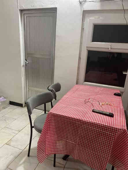 ‏‎‏‎دار للبيع في النجف الاشرف
حي الجامعه بناء قديم بسعر عرصه
مساحه الدار  ٢٠٠ م 
قرب شارع الصب
شارع ١٠

 
‏‎  للاستفسار مراجعة مكتب العطاء للوساطه العقاريه في حي السلام شارع ابو الدجاج 
او الاتصال 
‏‎*********** (يتوفر واتساب)
