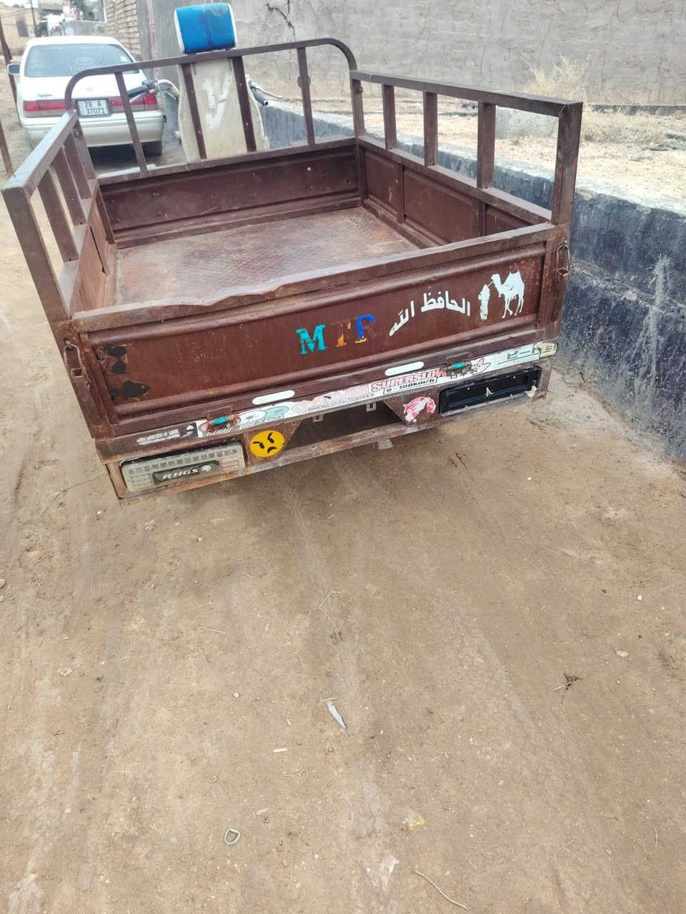 السلام عليكم ستوته للبيع مكلف بلنشر
‏‪0780 791 5949‬‏
