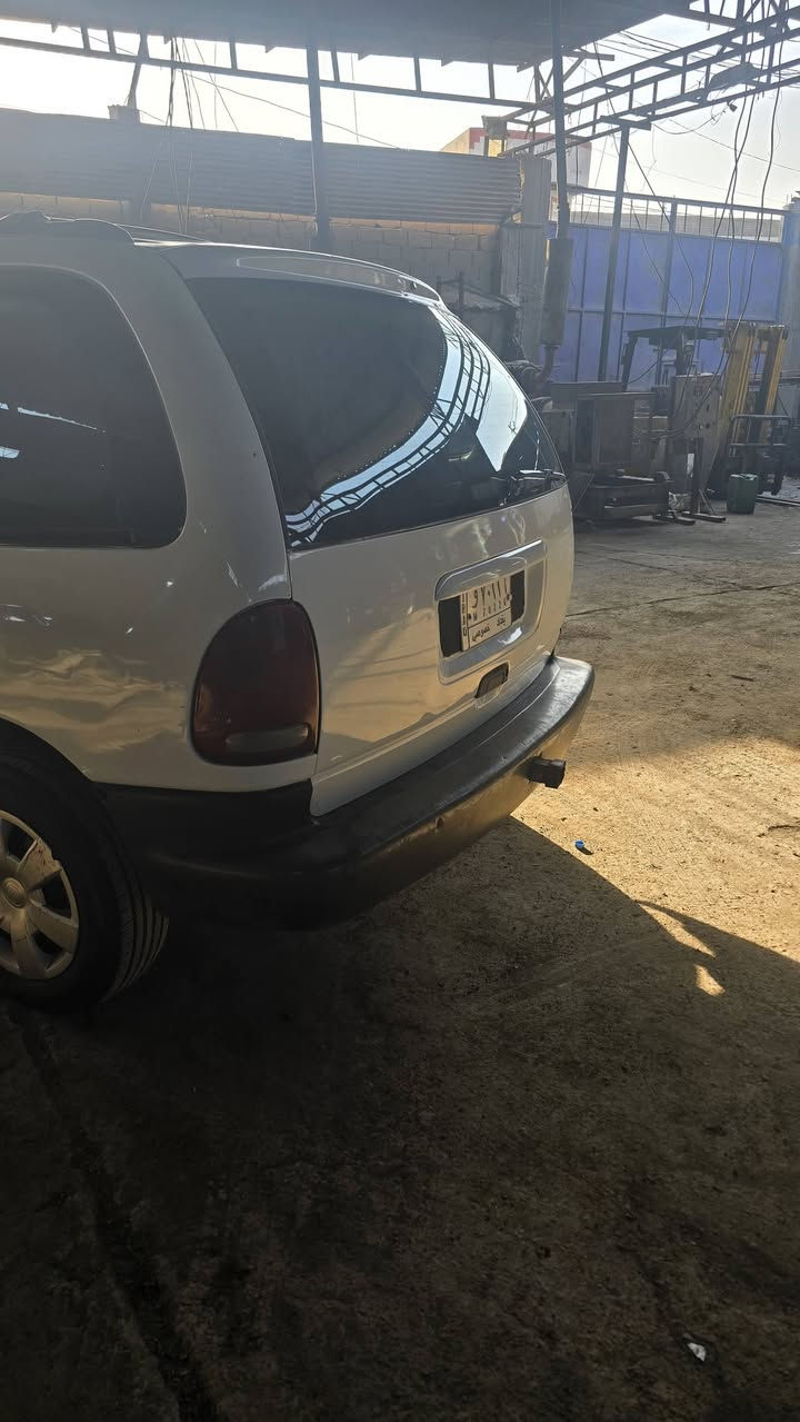 السلام عليكم
سياره دوج كرفان للبيع
مديل 2000
مكينيه 3000
تبريد شغال
7راكب
رقم بغداد خصوصي 
تحويل مباشر 
مصبوغه عام للجماليه
تخم تاير جديد
مكان بابل مركز مدينه 
السعر 55وبيه مجال 
الاستفسارات
***********
***********
