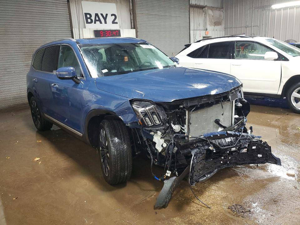 (اعـــــــــــــلان مــــــــــــــــزاد 📢 ) 

2025 KIA TELLURIDE SX PRESTIGE 

كيا تيلورايد اساكس برستيج : ٢٠٢٥

حالة السيارة : تعمل

ضرر السياره : كما موضح بالصوره 

تاريخ الــــــمزاد الثلاثاء : 2026/3/17

وقت المزاد الساعه : الثامنة ليلا 

اللـــــــــــــــــــــــــــون : ازرق 

عداد المسافه : 6.575

حجم المحـــــــــرك : 6 سلندر 3.8

مدة الوصول : 60 الى 90 يوم

للإشتراك في المزايدة يرجى الحضور الى  مكتبنا للـتأكيد على تثبيت السياره المزاده.

العنوان : النجف الاشرف قضاء المناذره( ابوصخير) شارع حيره ابو صخير مكتب عمار لمزاد السيارات الامريكيه 

               تلفون 
              *********** واتساب
              *********** للاتصال
               عمار ابو عباس
