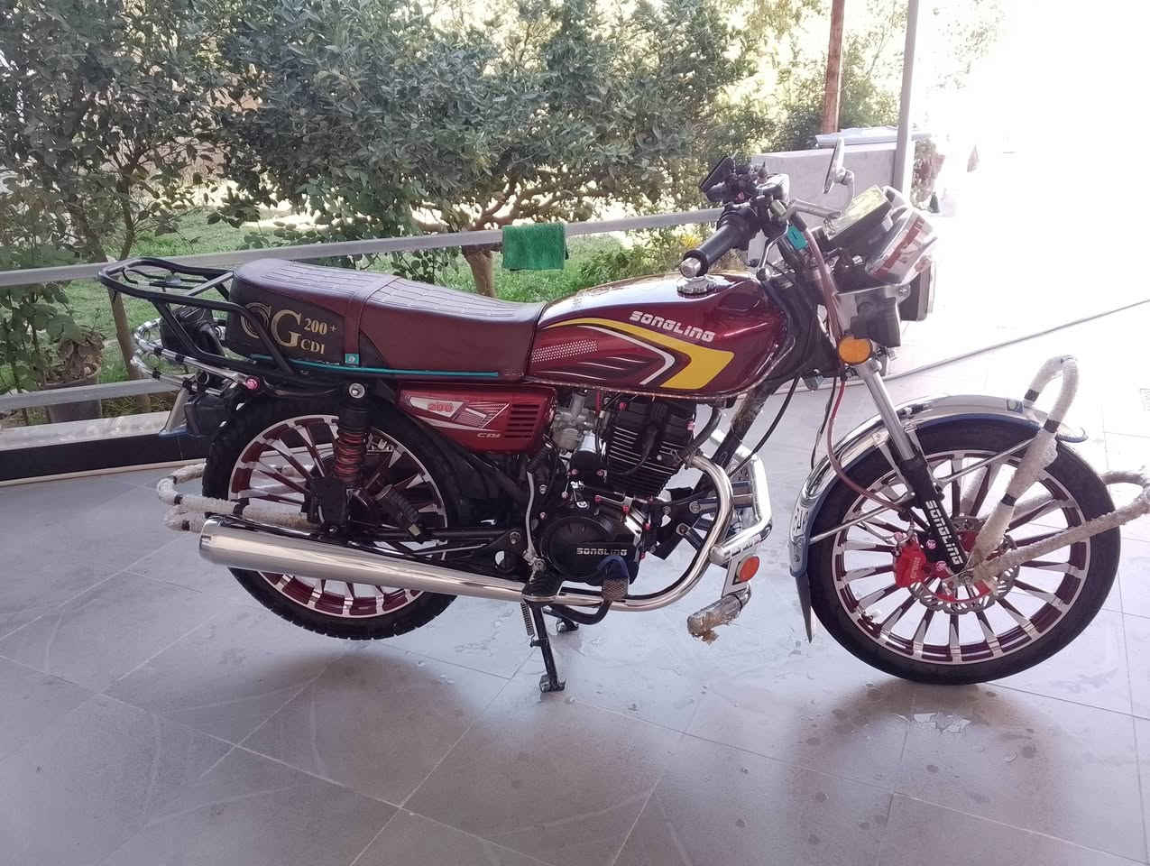 سلام عليكم دراجه سيفان موديل 2026 مكفوله كفاله عامه مابيهه اي نقص بس الماصده متشتغل وراقه بيهه مكينه خير من الله سبانه ماممدود عليهه السعر 800 وبيهه مجال قليل المكان ديالئ الخالص وهذه الرقم ***********
