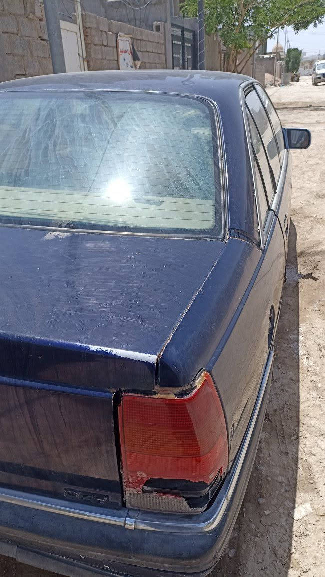 اوميكا 92 صندوگ عادي سنوية 28 محرك 2000 سياره مال عمل شغل وطلع شرط تحويل رايده ب 18 وبيها مجال للشراي مكان الفلوجة... اخواان سيارة مال عمل وعلى كد إمكانية 

***********
