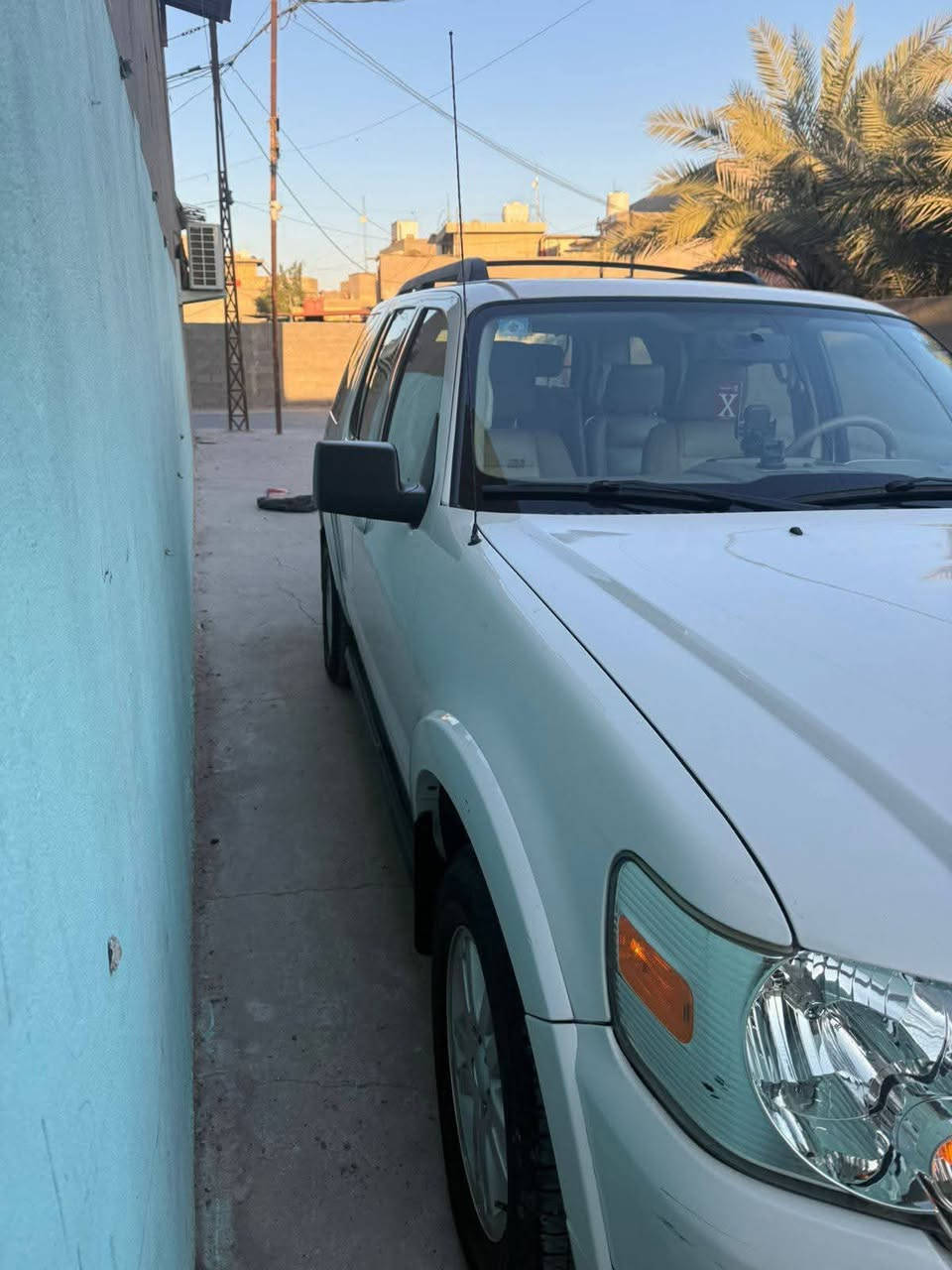 سلام عليكم فورد اكسبلور 2010
خليجي فول موصفات 1/1 مكفوله كفاله عامه ضربه صبغ تبديل مكينه مال حاويه جديده كير مكفول تبريد تدفئه شغال تخم تاير السياره جاهزة من كلشي رقم بغداد بأسمي  تحويل مباشر هزة جديده
 
‼️السعر علق بتم يجيك السعر بالخاص ‼️

📍مكان السياره بغداد 

📞رقم صاحب السياره ***********
