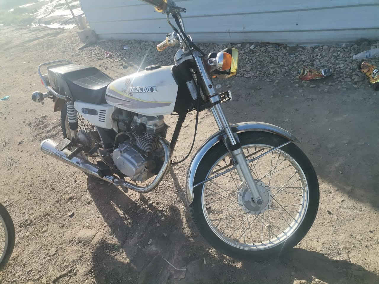 للبيع نامه شلامجه موديل 15اوراق اصولي نقص ورقه وحده السعر 500وبيه مجال كامله اي نقص ما بيه مكاني الحمزة الغربي خيكان متواجد خاص ***********
