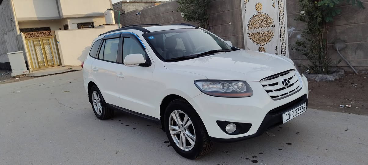 السلام عليكم
سنتافيا للبيع مديل 2012 وارد امريكي سياره مفوله نضافه فول مصبوغه عام للجماله السياره بسمي تحويل ثاني يوم مكينه وكير وحداديه وتبريد خير من الله مكان السياره البصره بلقبله حي بغداد السعر 120 للستفسار الاتصال 
***********
***********
