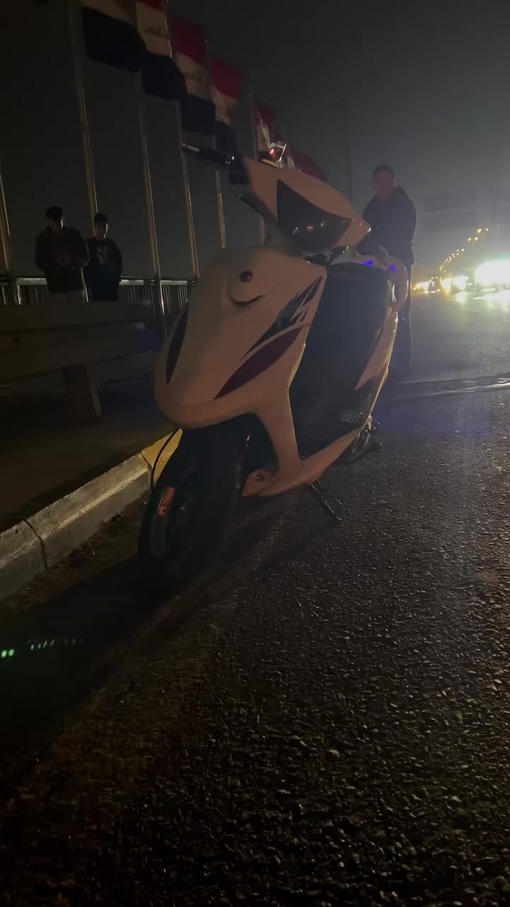 دراجه مفتوحه بوشه49كلشي شغال عده لشاير مكان معقل ***********
