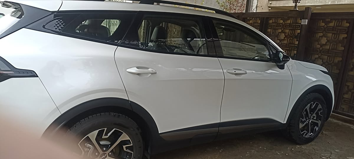 سبورتج خليجي موديل 22 باسمي ماشية 26 الف كيلو متر ...اهم المواصفات  محرك 2000 هايبرد كير ماوس صندوق كهرباء مع خاصية فتح الصندوق تلقائيا عند الاقتراب منه ثلاث بصمات المقاعد الامامية كهرباء تدفئة وتبريد مع ذاكرة خزن وضعيات جلوس للسائق والمقاعد الخلفية تدفئة المقاعد  جلد المقعد الامامي من جهة السائق يمكن تحركة من الخلف بواسطة زر حاص كير ماوص شفتات استيرن شاشة متصلة تبريد لمس قطعتين تبريد . اربع كامرات 360درجة حساسات امامية وخلفية اربع رادارات من كل الاتجاهات مانع تصادم خلفي وامامي تتوقف تلقائيا عند الاقتراب قيادة ذاتية تحديد المسار كروس سرعة زجاج الابواب دبل لمنع الضوضاء بانوراما اوتو لايت .. المري الجانبية فيها هيتر لمنع ضباب وفيها حساس عند الاقتراب من السيارات اوتو هولد اربع وضعيات للقيادة مانع انزلاق هندبريك دكمة الارضية تم تغليفها جلد شاحن واير ليس ساستم صوت مع دمام  8 ايرباك... الخ السعر 35 مليون  وبية مجال بيع او مراوس 

عنواني بغداد زيونة ***********
