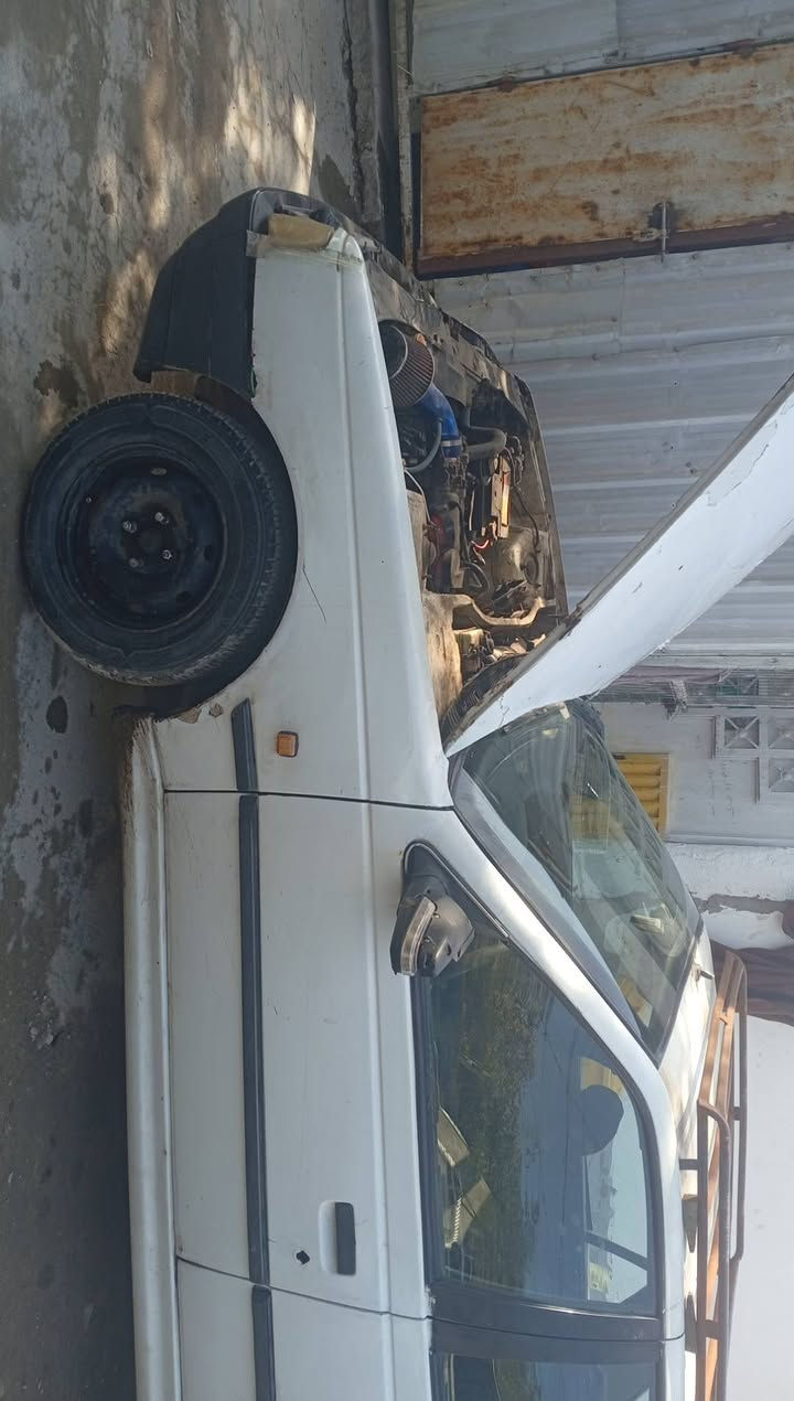 السلام عليكم ورحمه الله وبركاته سيارة بيجو خصوصي اوتوماتيك موديل 2010 رقم قادسية الماني سنوية عضم عاج مستمسكات راعيها موجودة مكينة وكير اوتماتيل نضيفات تخم تاير نضيف حدادية نضيفة ابيع بدون راعي اتكفل عشائر وقانون سعرها 13ورقة بيها مجال حك جيتك عنواني بغداد مدينة الصدر هاتف ***********
