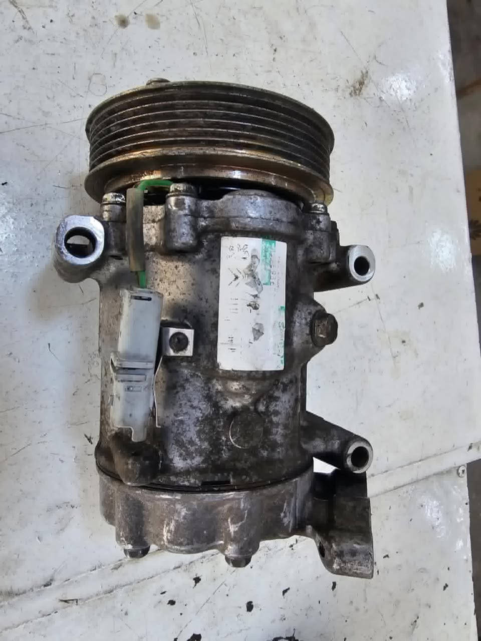 كمريسر بيجو 307 - 306 كصه باله حاويه نضافه 100%


**إذا كنت صاحب هذا الإعلان وتريد حذفه لأي سبب، رجاءا أرسل رسالة إلى الدعم الفني**