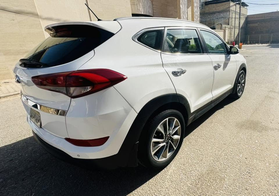 🚘 توكسان خليجي 2018 🚘

▫️ ماشية 112 ألف كم
▫️ رقم أربيل
▫️ مكفولة من الصبغ، بيها باردات وتكحيل كارت

✅ محرك 2000 دوش
✅ شاشة أندرويد
✅ داخلية كشنات جلد
✅ ABS
✅ تحكم ستيرن
✅ مثبت سرعة
✅ حاجب نهاري
✅ حساس خلفي
✅ كامرة خلفية دوارة
✅ مرايا شفط ويا القفل
✅ إشارات بالمرايا
✅ سايد بريك بالرجل
✅ مخرج AUX
✅ مخرج USB
✅ LED أمامي
✅ يدات نيكل

📍 مكان السيارة: النجف
💰 السعر: 168

📞 ***********
