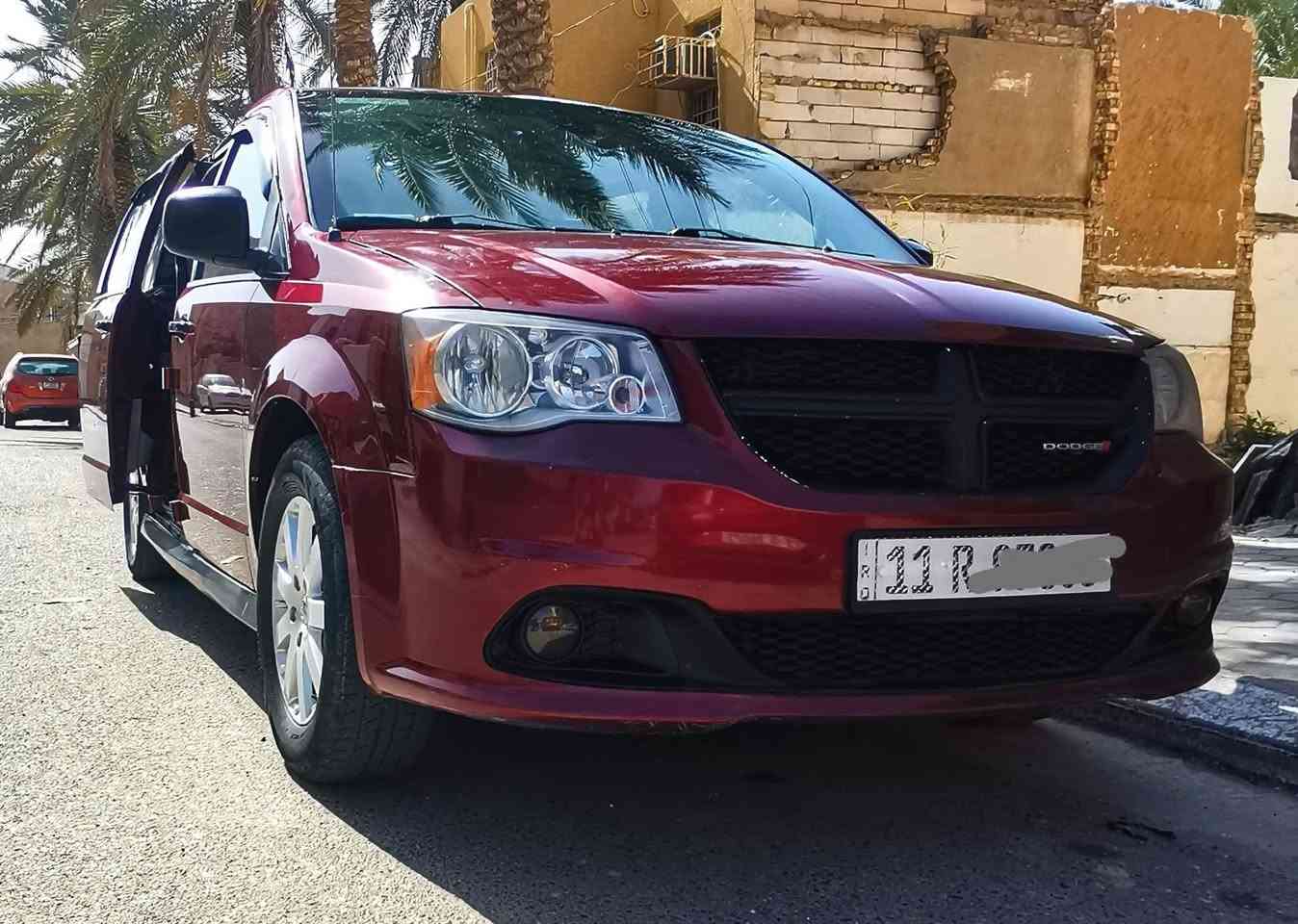 من رخصة الادمن
دوج كرفان سبعة راكب موديل 201‪8 رقم بغداد انگليزي بأسمي المداور بيومه لون ماروني كرزي ميتاليك  نظيف جدا مزودة منظومة غاز 80 لتر يعني انسه صرف البانزين وانسه استهلاك الدهن كذلك تشغيل عن بعد 
 رائعة للعائلة وخاصة و للسفر اوللخطوط وللداخل لأنها بالغاز اقتصادية جداً وكذلك البانزين محركها نظيف جدا
كراسي منفصلة سياحية شاشتين كبيرين  (شاشة سقف وشاشة دشبول). كامرتين أمامية وخلفية السيارة ويل كب حتى السبير 
گير ومحرك ممتاز وثلاث قطع تبريد 
موجودة في كربلاء حي الحسين. ع.
تخفيض السعر صار فقط السعر 175$  ومجال بسيط لجيتك
 الحادث من الوارد الأمريكي بسيط مقدمة جاملغ أمامي  أيسر و بنيد    وموضح بالصور
ثلاث قطع تبريد الأبواب ميكانيك والجام كله كهربائي السيارة مال جناي نظيفة جدا ماشية 80 وبالعافية على الي تصير من نصيبة
للاتصال والاستفسار عن باقي المواصفات 
***********‪ 
*********** واتساب
