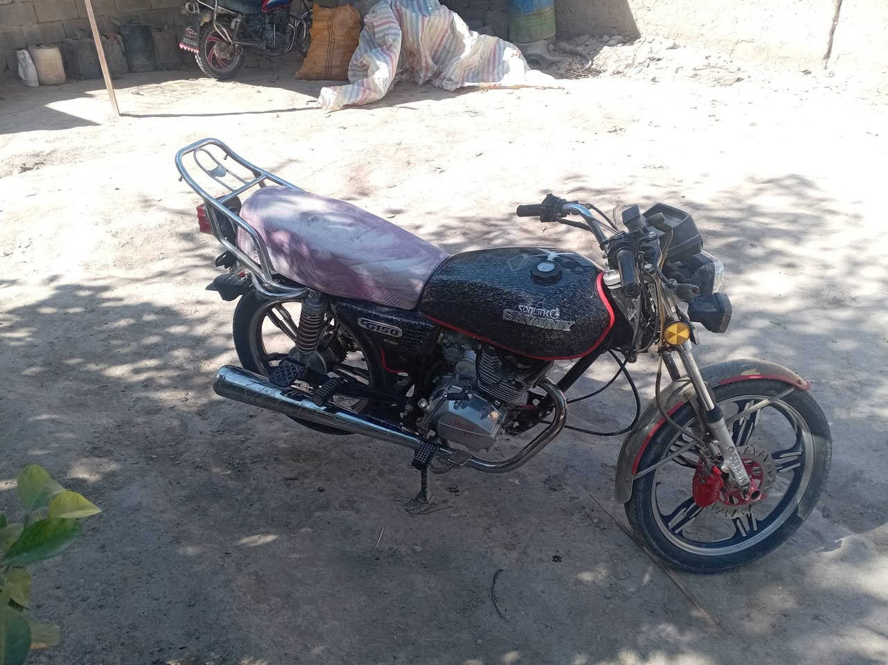 سلام عليكم  دراجه سيفون موديل 22 سعر 500 وبيها مجال بكاني كنعان ***********
