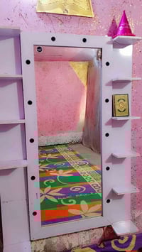 أثاث غرفة نوم • للبيع