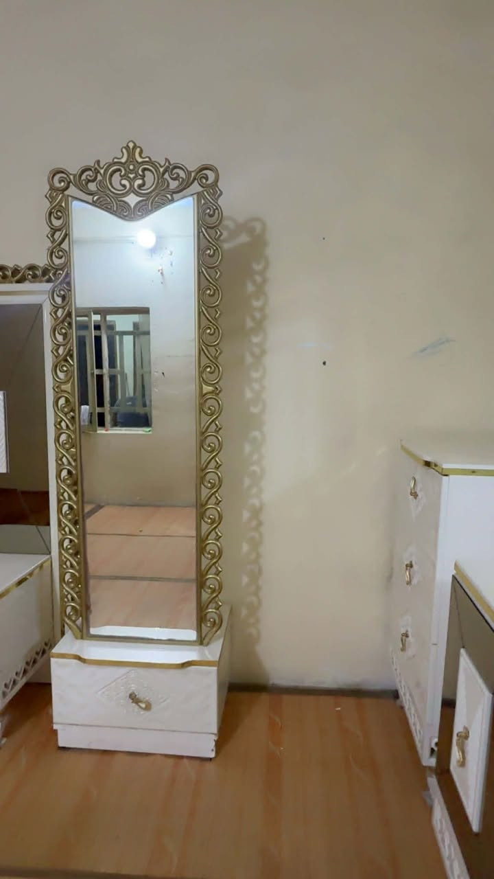 غرفه تركيه 9قطع نظيفه السعر مليون وبيها مجال العنوان ديالى العباره  زاغنيه الشراي يتفضل خاص @إشارة


**إذا كنت صاحب هذا الإعلان وتريد حذفه لأي سبب، رجاءا أرسل رسالة إلى الدعم الفني**