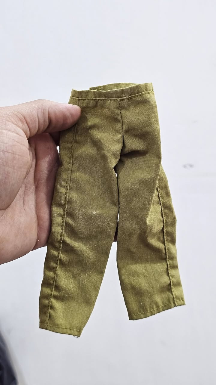 ملابس عسكرية ترهم ع حجم 1/6 إذا ماخاني الضن 
متوفر توصيل لجميع المحافظات 5 🚙


**إذا كنت صاحب هذا الإعلان وتريد حذفه لأي سبب، رجاءا أرسل رسالة إلى الدعم الفني**