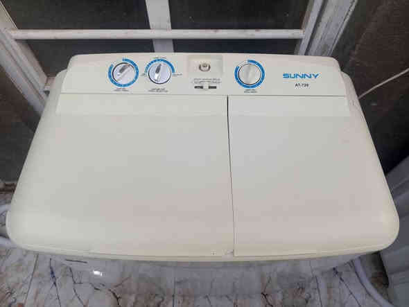 غسل وتنشيف عالفحص السعر 75 الف مكانها حلة نادر مقابل محطة العرفان *********** يوجد توصيل داخل الحلة فقط 10 الف
