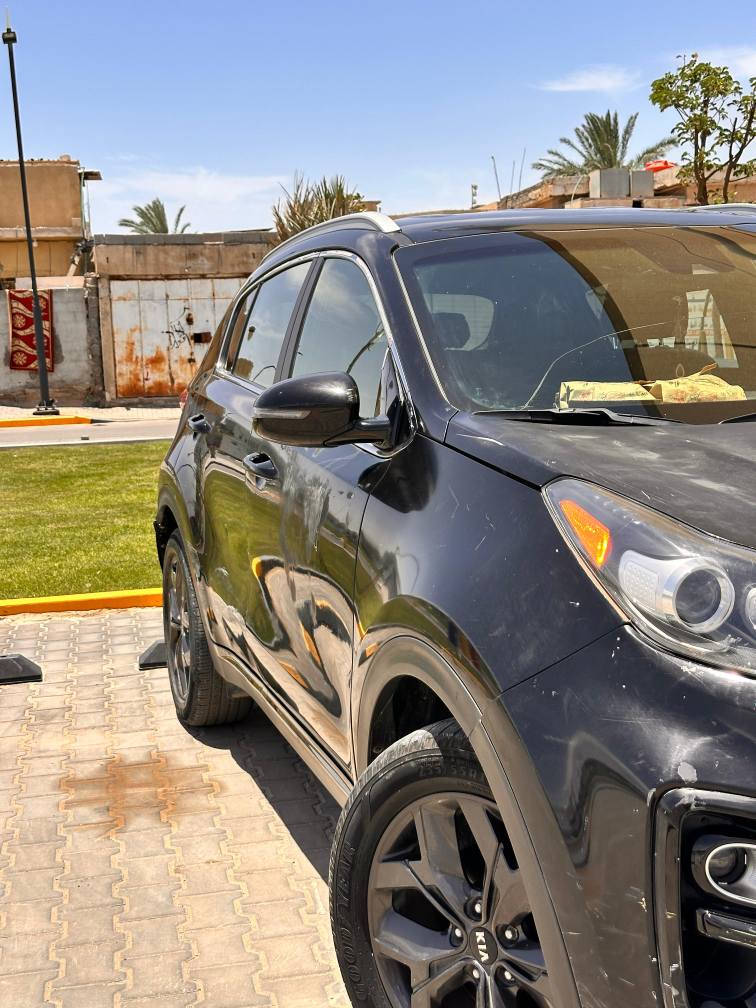 سبورتج مديل 2020 
سياره كفاله ما عده بارد بل جاملق 
فول مواصفات ما عده الفتحه سياره مال بيت نضيفه باسمي السعر 170وبيه مجال متواجد واتساب 8458110 0783 الموقع البصره الجبيله


**إذا كنت صاحب هذا الإعلان وتريد حذفه لأي سبب، رجاءا أرسل رسالة إلى الدعم الفني**