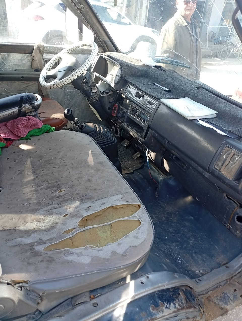 مرخصت مدير الكروب سياره بستا 95 بغداد انكليزي السنويه بسمي هزه جديده كير محرك اكسن مكفول السعر 40وبيها مجال الرقم*********** المكان بابل اسكندريه
